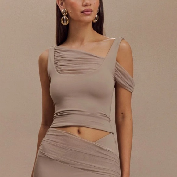 Meshki ~ Jules ~ Recycled Nylon And Mesh Sleeveless Top - Taupe - Picture 2 of 6